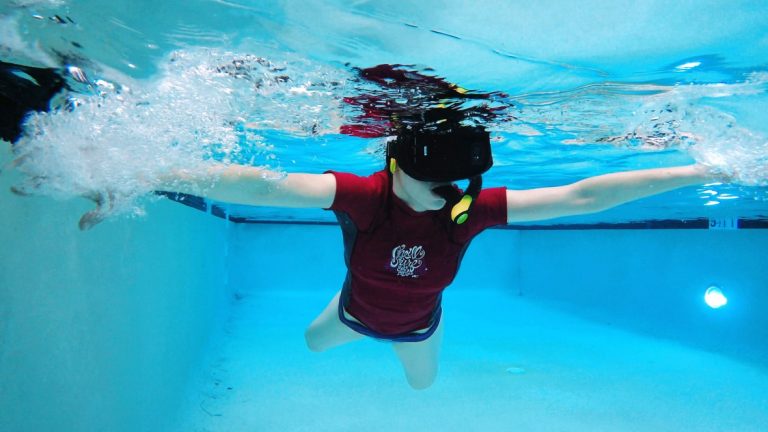 تجربة الواقع الافتراضي تحت الماء في جاذبية منعدمة.. الخطوة التالية!