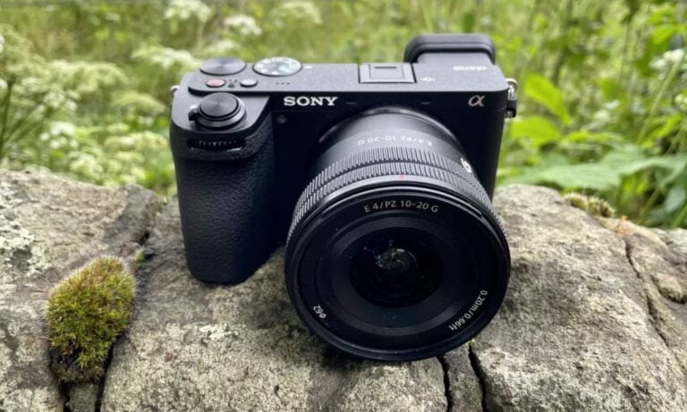 كاميرا Sony A6700
