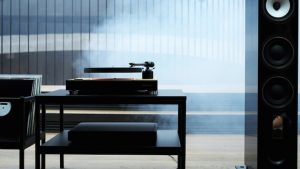 world’s first “levitating” turntable: Take a closer look