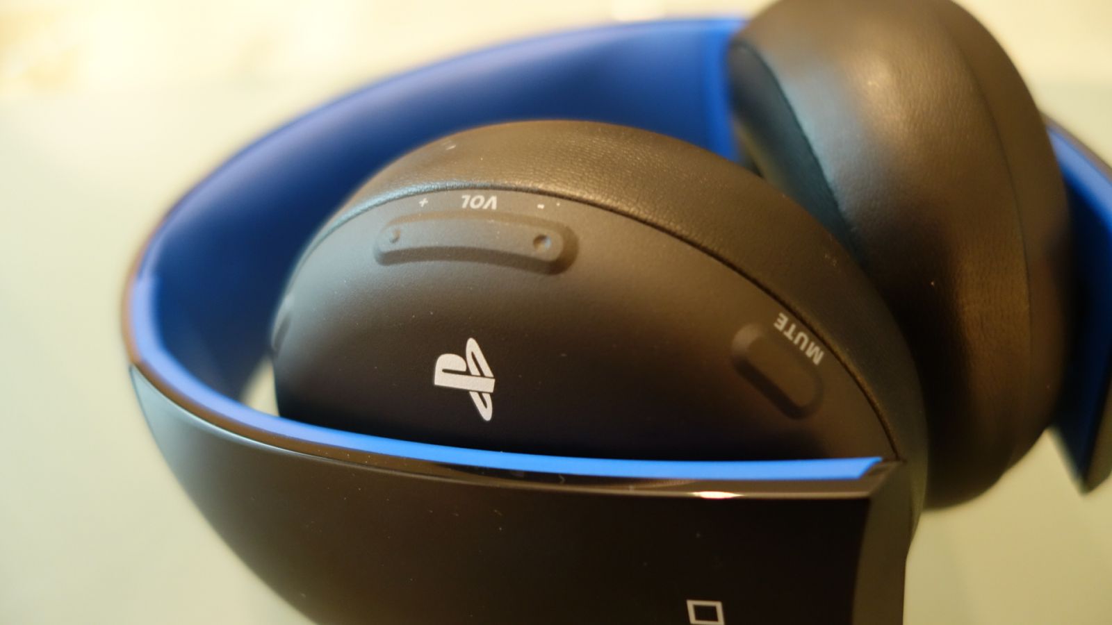 Sony Playstation Gold Gaming Headset 2 Review Samma3a Tech