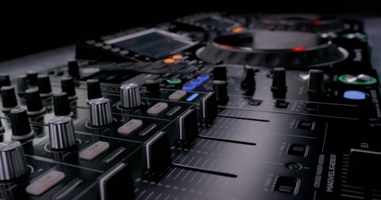 Pioneer DJ's CDJ-2000NXS2 new firmware update 1.6