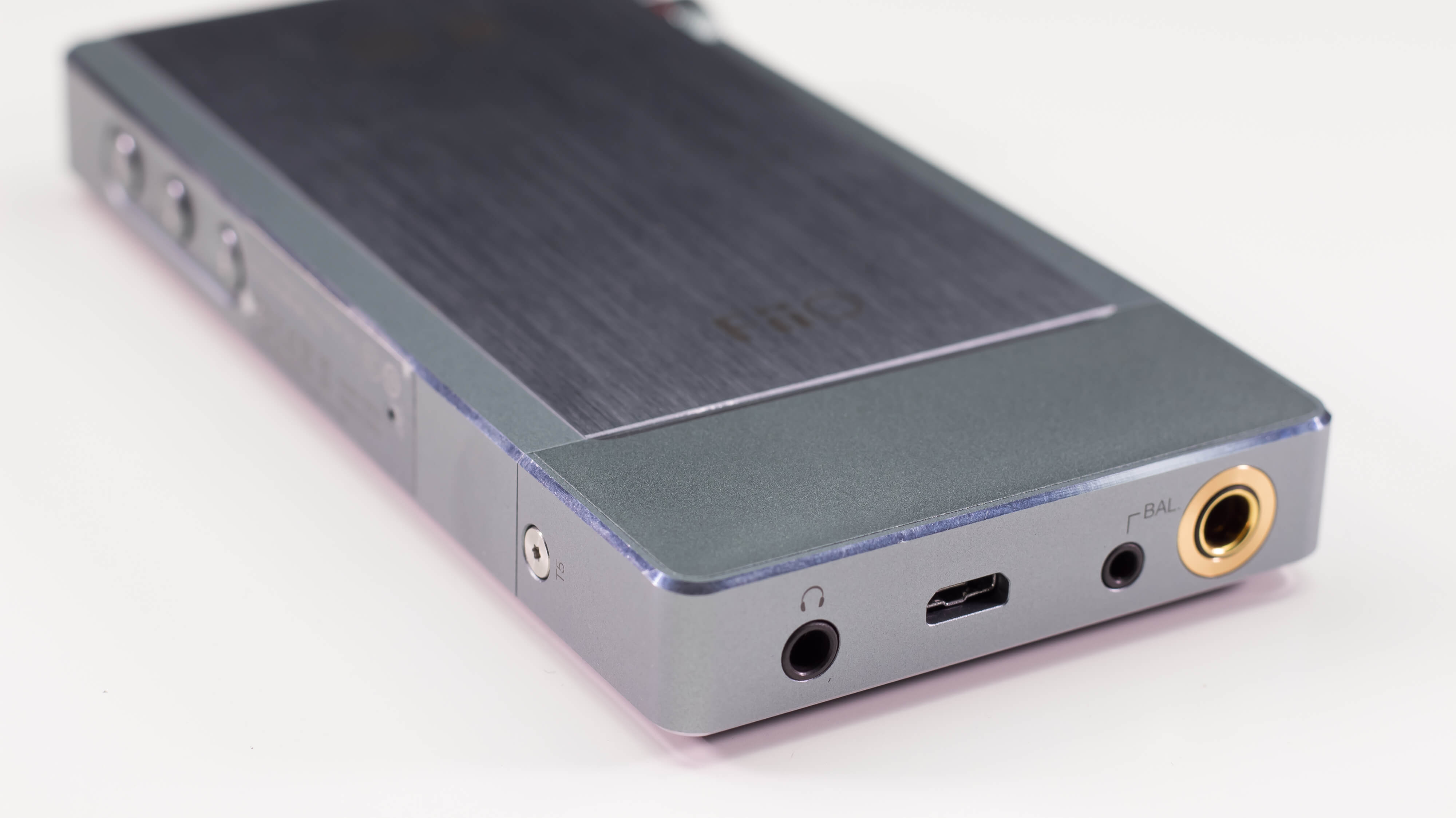 FiiO Q5s Bluetooth DAC/Amp Review - Samma3a Tech